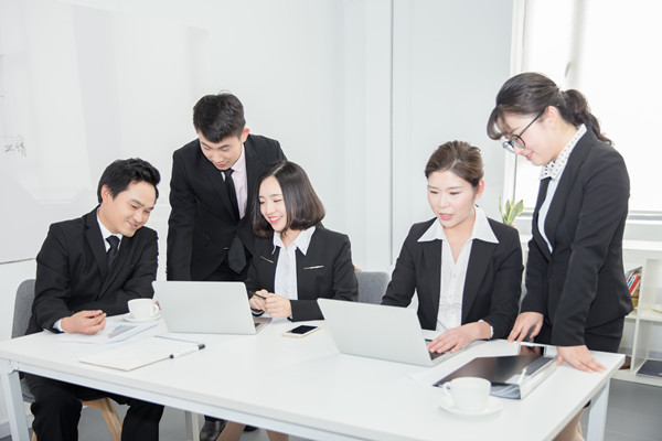 績效評估方法：采用有效的評估方法，確保公平公正