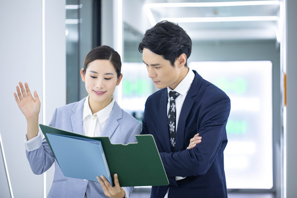 科學(xué)薪酬體系：激勵(lì)員工，提升績(jī)效的關(guān)鍵策略