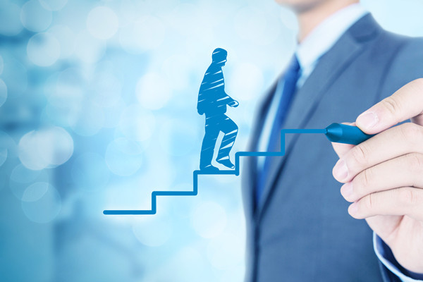 人才激勵(lì)與留任策略，構(gòu)建企業(yè)人才生態(tài)與核心競(jìng)爭(zhēng)力