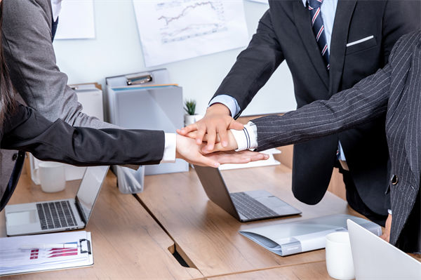 年度經(jīng)營計劃如何與企業(yè)的長期戰(zhàn)略目標相銜接？