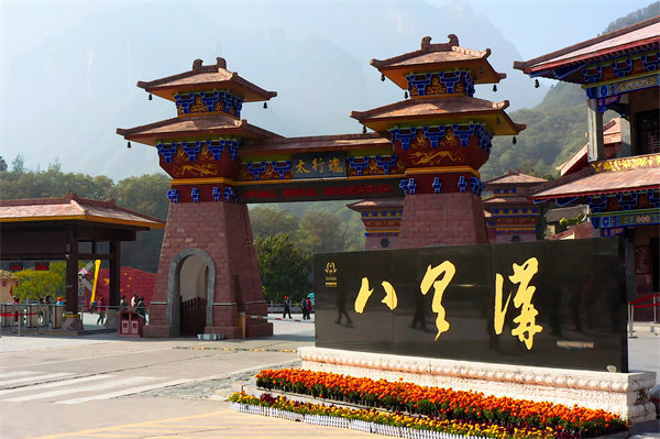 企業(yè)深陷瓶頸期，發(fā)展舉步維艱，新鄉(xiāng)戰(zhàn)略咨詢公司如何破局？