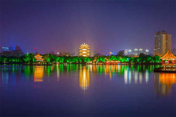營銷轉(zhuǎn)化率低迷？濟(jì)南營銷咨詢公司如何精準(zhǔn)打通獲客變現(xiàn)鏈路？