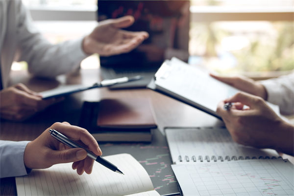 追求短期績效狂歡，企業(yè)正在付出哪些隱性代價(jià)？