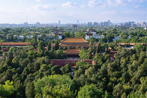 多家公司通知帶薪放假看閱兵，績效管理有何啟示？